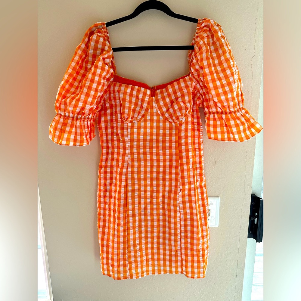 Cute orange 🍊 dress from H&M